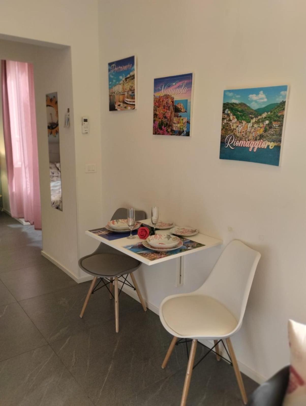 ラ・スペツィアCasa Vacanze Buddy La Tua Base Per Visitare Il Mare Delle Cinque Terreアパートメント エクステリア 写真