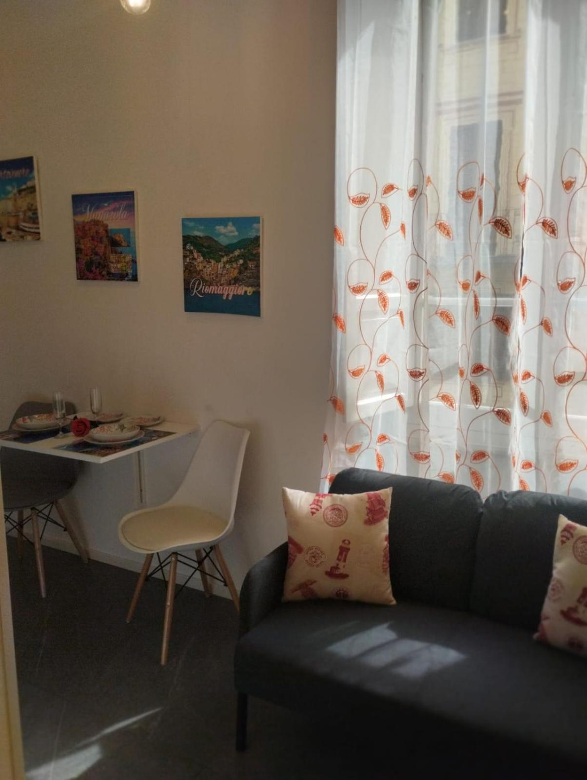 ラ・スペツィアCasa Vacanze Buddy La Tua Base Per Visitare Il Mare Delle Cinque Terreアパートメント エクステリア 写真