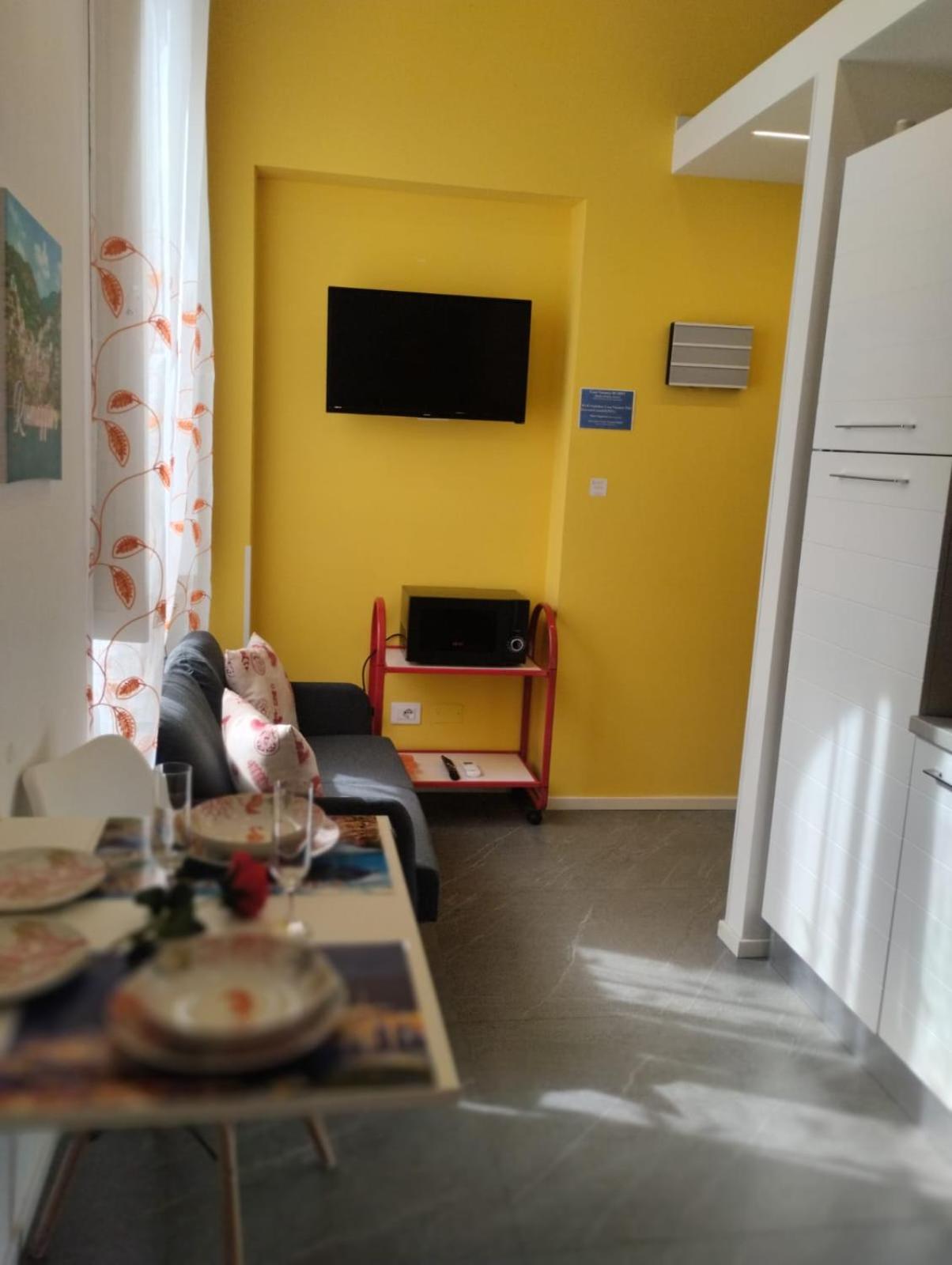 ラ・スペツィアCasa Vacanze Buddy La Tua Base Per Visitare Il Mare Delle Cinque Terreアパートメント エクステリア 写真